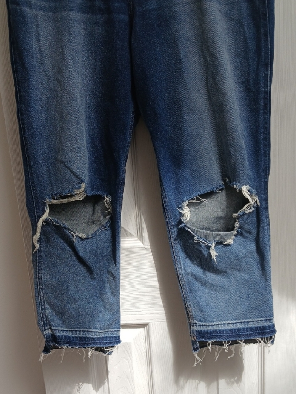Hollister High Rise Slim Straight Vintage Stretch Cropped Distressed Jeans 13S - Picture 3 of 16
